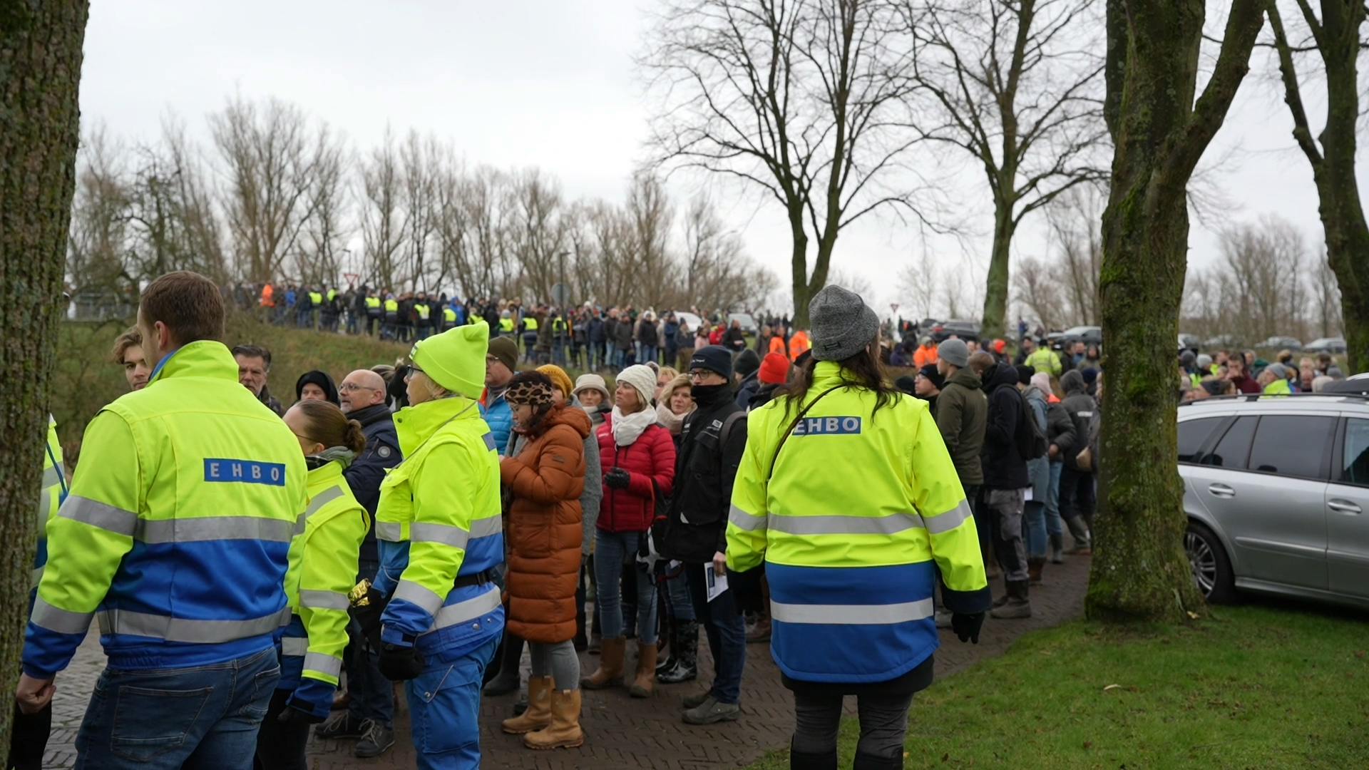 Honderden Vrijwilligers Op Zoek Naar Yoran Uit Sleeuwijk